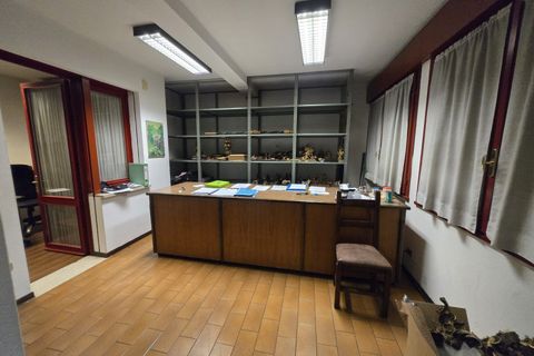 Erhvervsejendom i Stra, Venice, Stra - € 140.000 | Ref: C01 - MLS1580-1199 - foto 3