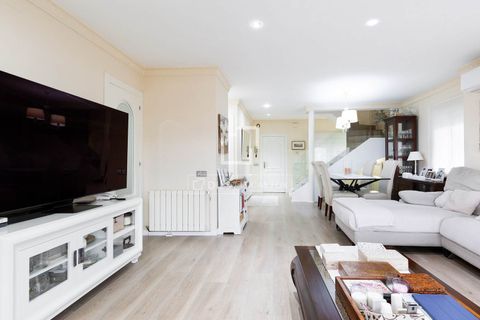 Villa i Castelldefels, Barcelona, Castelldefels - € 945.000 | Ref: GAV38060 - foto 12