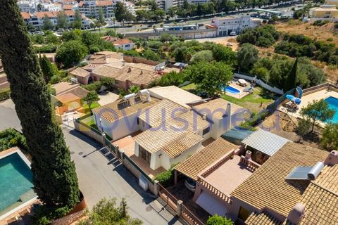 Villa a Albufeira, Faro, Albufeira - € 890.000 | Ref: V4-02 (PR-077) - foto 3