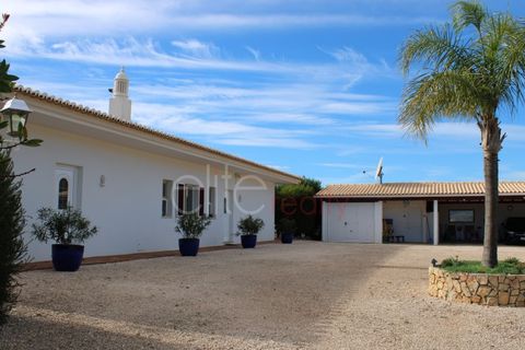 Villa a Bensafrim, Faro, Bensafrim - € 1.150.000 | Ref: M744 - foto 3