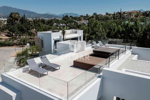 Villa i Estepona, Malaga, Estepona - € 2.200.000 | Ref: 203794 - foto 43