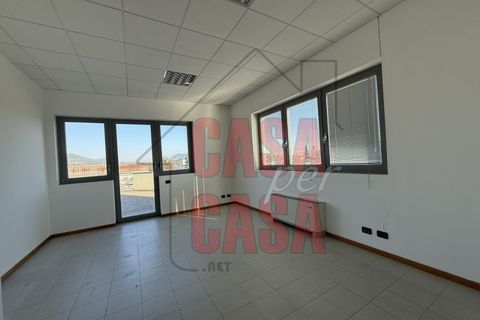 Erhvervsejendom i Este, Padua, Este - € 140.000 | Ref: uff101 - foto 5