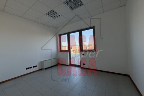 Erhvervsejendom i Este, Padua, Este - € 140.000 | Ref: uff101 - foto 7