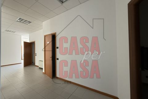 Erhvervsejendom i Este, Padua, Este - € 140.000 | Ref: uff101 - foto 8