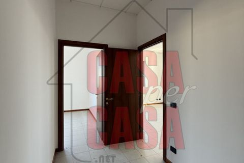 Erhvervsejendom i Este, Padua, Este - € 140.000 | Ref: uff101 - foto 9