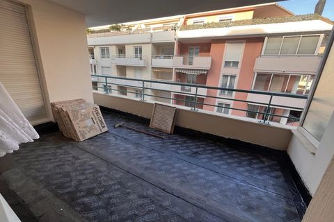 Lejlighed i Saint-Raphaël, Var, Saint-Raphaël - € 390.000 | Ref: 85449201 - foto 2