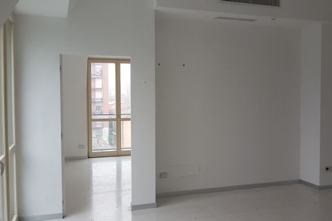 L'establiment comercial a Lodi, Lodi, Lodi - € 800/mes | Ref: MRE1134AF - foto 7