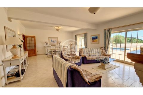 Villa en Albufeira, Faro, Albufeira - € 1.098.000 | Ref: V4-005 - photo 12
