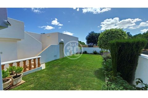Villa en Albufeira, Faro, Albufeira - € 1.098.000 | Ref: V4-005 - photo 46