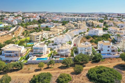 Villa en Albufeira, Faro, Albufeira - € 1.098.000 | Ref: V4-005 - photo 49