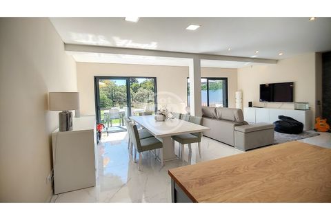 Villa a Albufeira, Faro, Albufeira - € 1.300.000 | Ref: V5-002 - foto 12