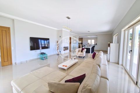 Villa i Albufeira, Faro, Albufeira - € 2.200.000 | Ref: V4-008 - foto 2
