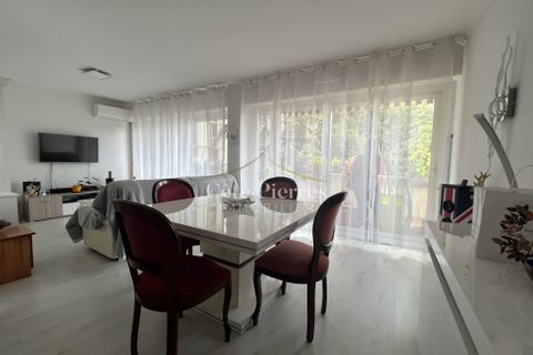 Lejlighed i Nimes, Gard, Nimes - € 188.000 | Ref: 2016 - foto 1