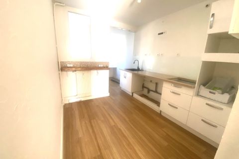 Lejlighed i Nimes, Gard, Nimes - € 166.000 | Ref: 2140 - foto 2