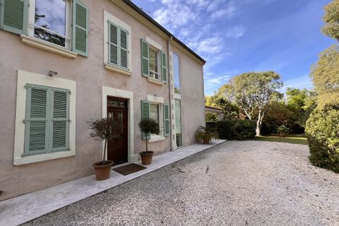 Villa i Nimes, Gard, Nimes - € 995.000 | Ref: 2142 - foto 2