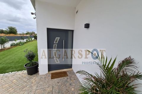 Villa i Almancil, Faro, Almancil - € 1.500.000 | Ref: HAB-Lo03 - foto 4