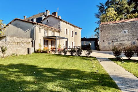 Villa en Payroux, Vienne - foto 1