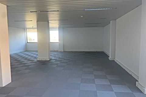 Erhvervsejendom i Sacavem, Lisbon, Sacavem - € 246.000 | Ref: 11_0D - foto 2