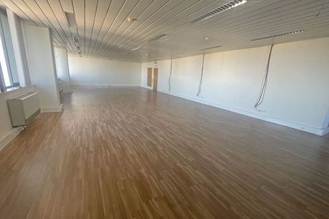 Erhvervsejendom i Sacavem, Lisbon, Sacavem - € 361.850 | Ref: 11_9B - foto 2