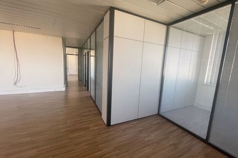 Erhvervsejendom i Sacavem, Lisbon, Sacavem - € 361.850 | Ref: 11_9B - foto 7