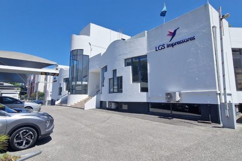 Erhvervsejendom i Amadora, Lisbon, Amadora - € 4.500.000 | Ref: ARM_20 - foto 3