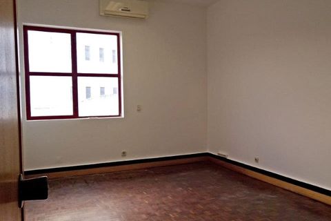 Erhvervsejendom i Amadora, Lisbon, Amadora - € 4.500.000 | Ref: ARM_20 - foto 12