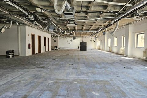 L'establiment comercial a Amadora, Lisbon, Amadora - € 4.631/mes | Ref: 4_1D - foto 2