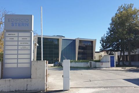 L'establiment comercial a Amadora, Lisbon, Amadora - € 4.631/mes | Ref: 4_1D - foto 5