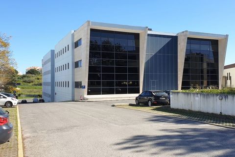 L'establiment comercial a Amadora, Lisbon, Amadora - € 4.631/mes | Ref: 4_1D - foto 8