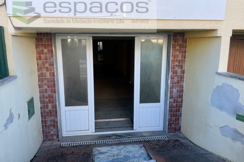 Erhvervsejendom i Corroios, Setubal, Corroios - € 135.000 | Ref: 3613/JR - foto 1