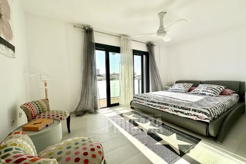 Villa i Empuriabrava, Gerona, Empuriabrava - € 1.750.000 | Ref: 3015 - foto 41