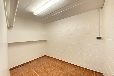 Erhvervsejendom i Clichy, Hauts-de-Seine, Clichy - € 315.000 | Ref: 8HBR-S4G-A6D - foto 9