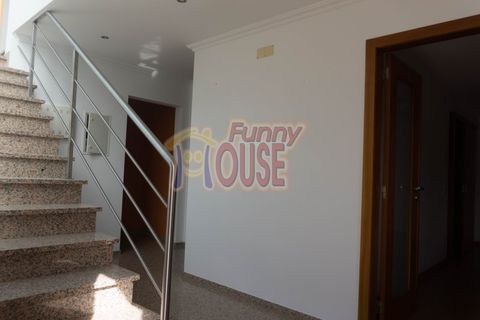 Villa i Amadora, Lisbon, Amadora - € 600.000 | Ref: 41135 - foto 9