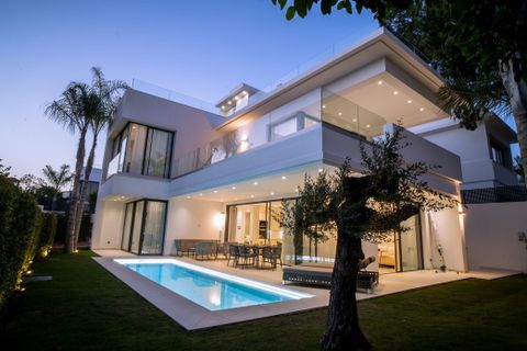 Villa a Marbella, Malaga, Marbella - € 3.500.000 | Ref: DPIe3183 - foto 16