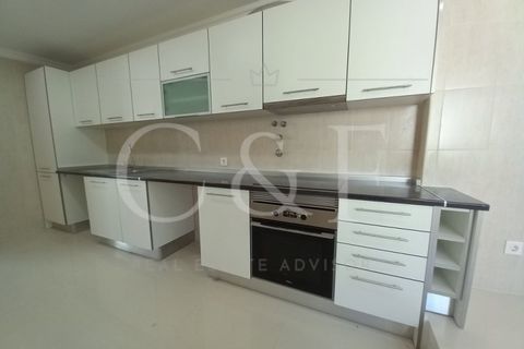 Villa i Carcavelos, Lisbon, Carcavelos - € 625.000 | Ref: CAS_140 - foto 12