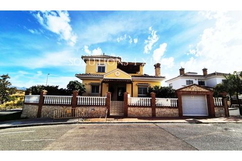 Villa a Torre Del Mar, Malaga, Torre Del Mar - € 830.000 | Ref: XAL_314 - foto 6