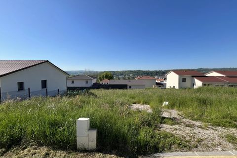 Helårsgrund i Bourgoin-Jallieu, Isere, Bourgoin-Jallieu - € 135.000 | Ref: 85490844 - foto 1
