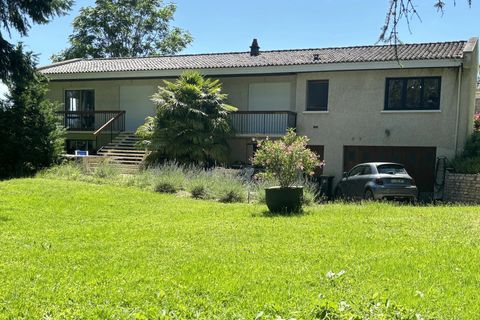 Villa a Civray, Vienne, Civray - € 399.900 | Ref: BVI78261 - foto 14