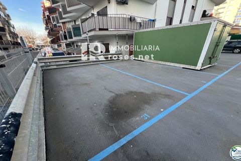 Garage i Empuriabrava, Gerona, Empuriabrava - € 12.000 | Ref: 3203 - foto 2