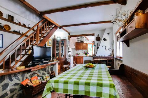 Byhus i Tornolo, Parma, Tornolo - € 65.000 | Ref: 1054 - foto 1