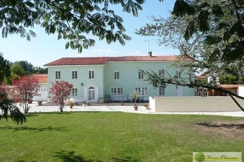 Villa i Aigre, Charente, Aigre - € 441.000 | Ref: 9800 - foto 1