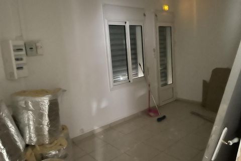 L'establiment comercial a Saint-Andre, La Reunion, Saint-Andre - € 27.600/mes | Ref: LL36 - foto 2