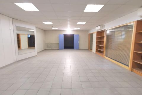 L'establiment comercial a Avignon, Vaucluse, Avignon - € 12.612/mes | Ref: 1652-0004 - foto 2