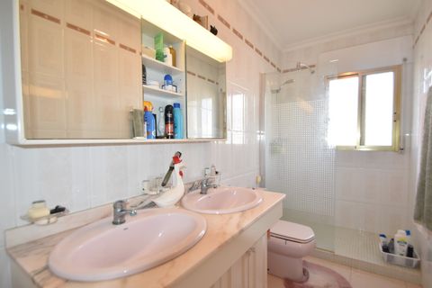 Villa a Ciudad Quesada, Alicante, Ciudad Quesada - € 680.000 | Ref: 200-3726 - foto 17