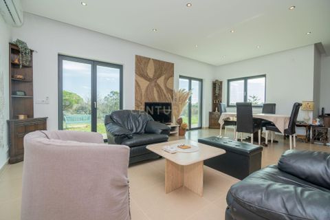 Villa i Alcantarilha, Faro, Alcantarilha - € 790.000 | Ref: C0240-03087 - foto 1