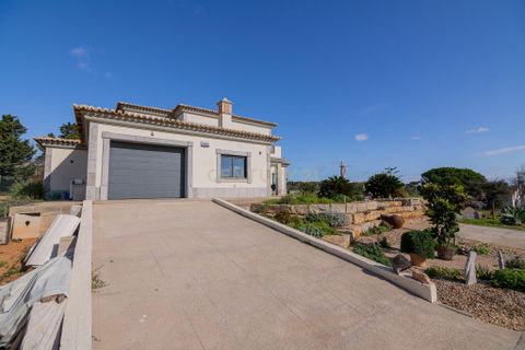 Villa i Alcantarilha, Faro, Alcantarilha - € 790.000 | Ref: C0240-03087 - foto 10