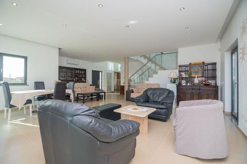 Villa i Alcantarilha, Faro, Alcantarilha - € 790.000 | Ref: C0240-03087 - foto 16