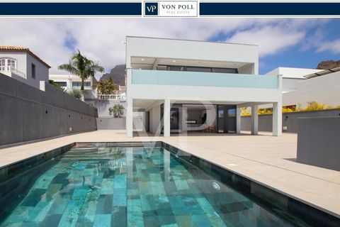 Villa i Adeje, Tenerife, Adeje - € 1.800.000 | Ref: ES 24 318 4796 - foto 1