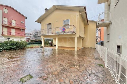 Villa i Cesenatico, Forli-Cesena, Cesenatico - € 425.000 | Ref: Q425 - foto 3