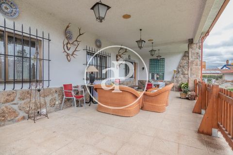 Villa en Madrid, Madrid, Madrid - € 2.500.000 | Ref: VMO2203009 - photo 17